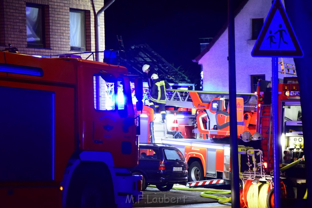 Feuer 2 Koeln Porz Langel Hinter der Kirche P166.JPG - Miklos Laubert